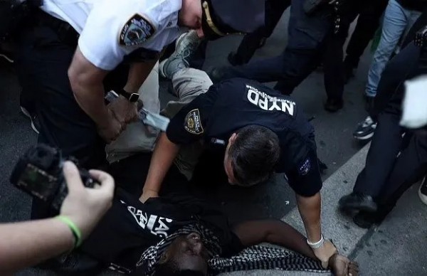 Avrupa’dan ikiyüzlü hamle: Düşünce özgürlüğünü hiçe saydılar!